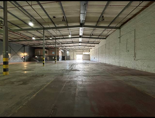 1,550M² WAREHOUSE TO LET IN EPPING INDUSTRIAL
